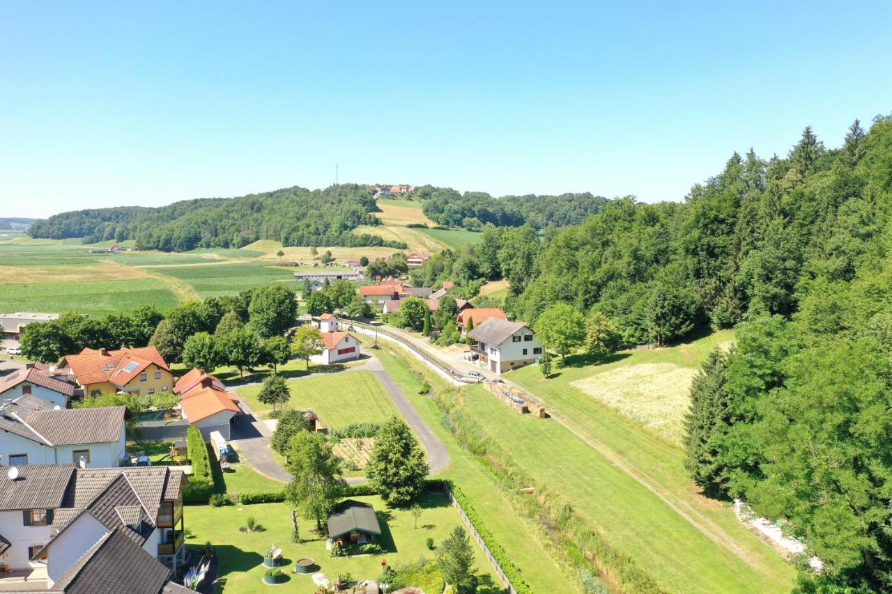 Готель Gasthof Zum Wallner Kalch Екстер'єр фото